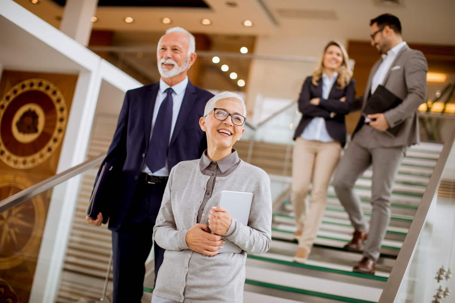 entreprises luxe recrutement seniors