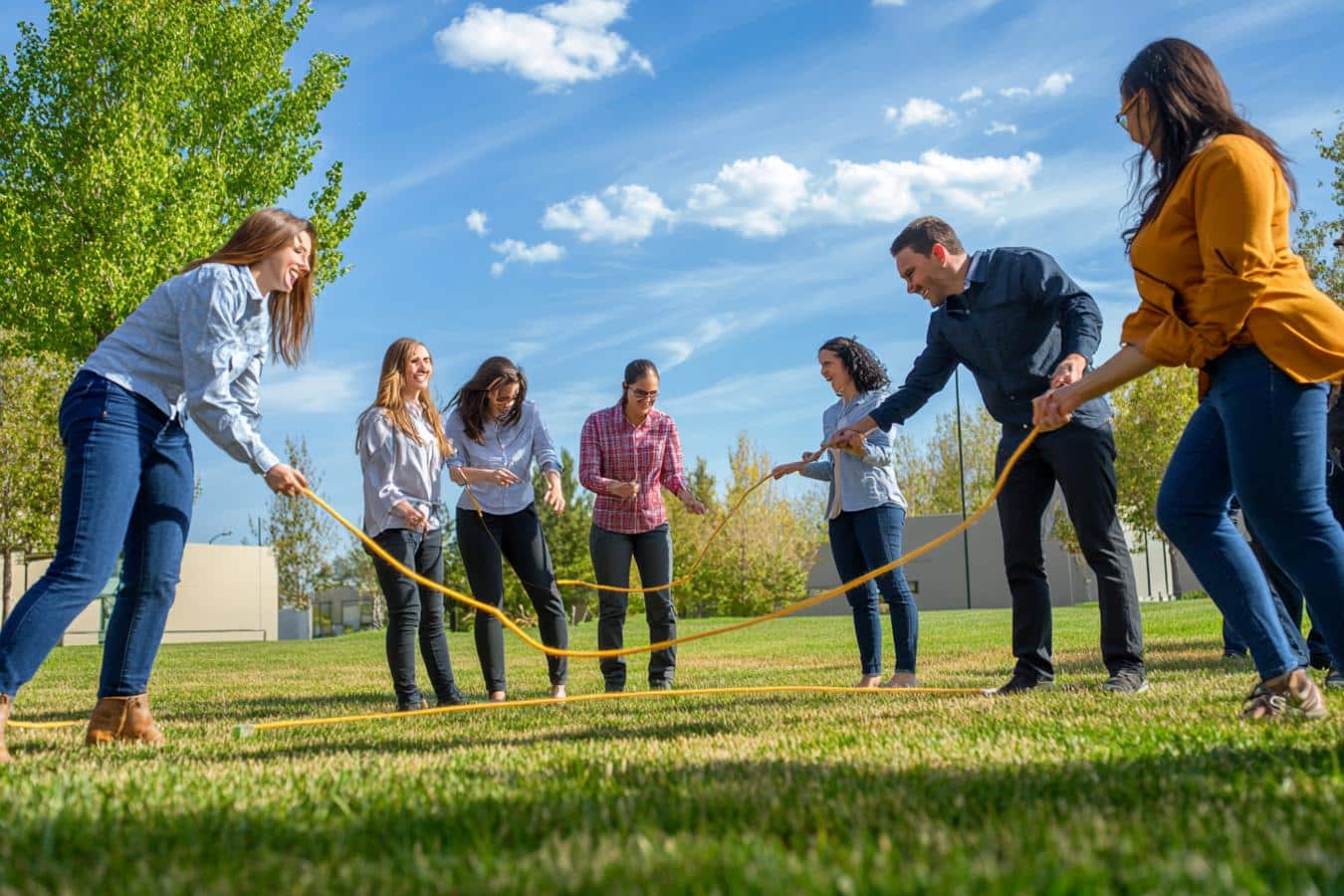 equipe collaborant lors dun team building