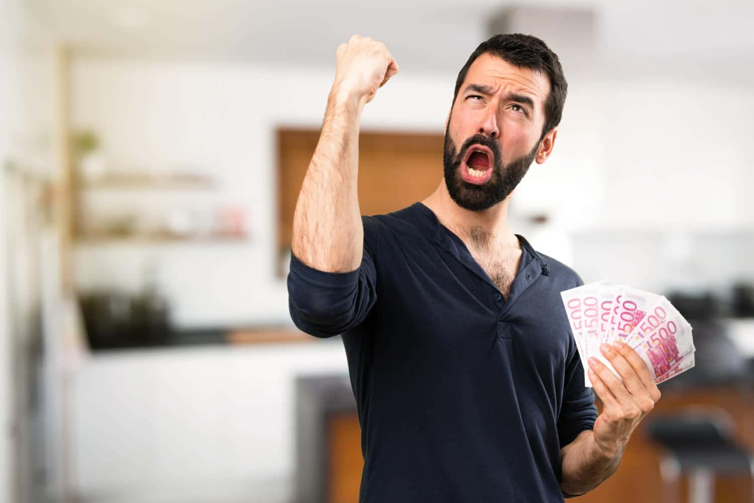 « Je gagne 3251€ par mois en ayant passé une simple formation de 3 semaines » retour d