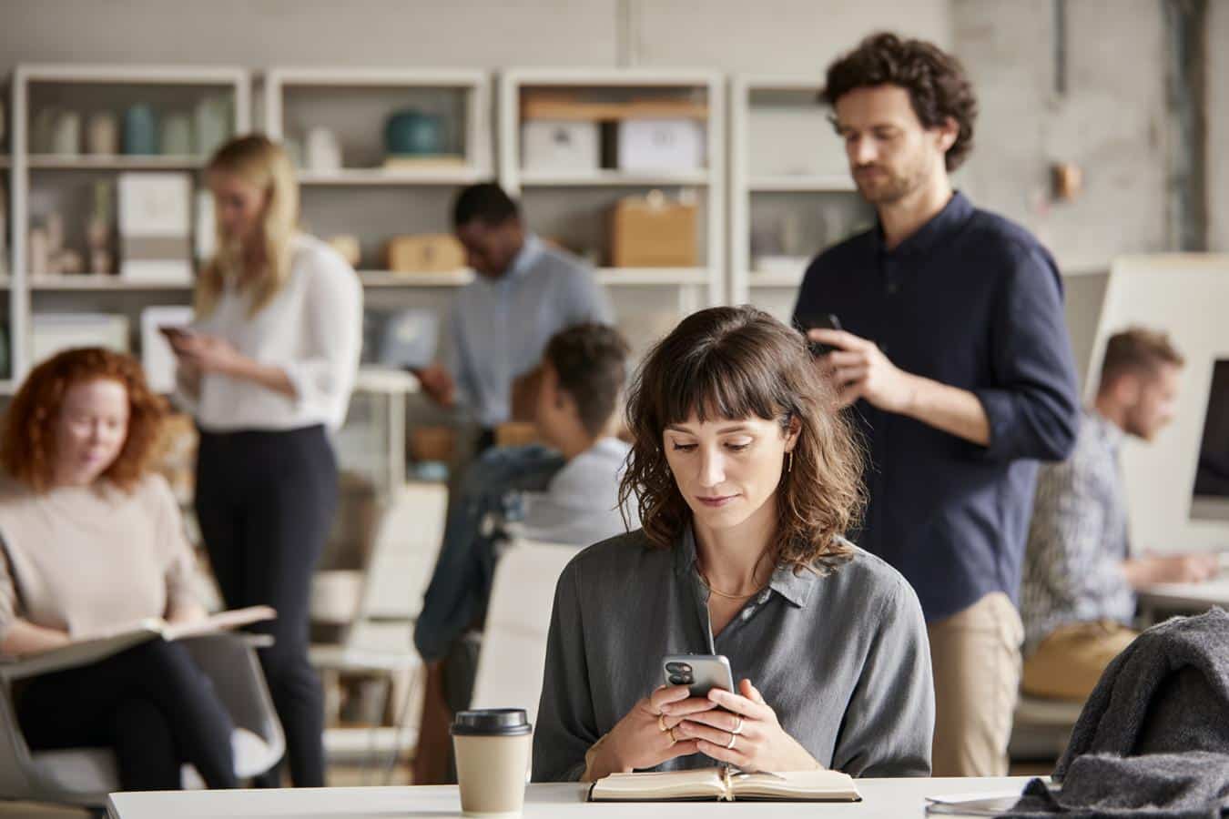 whatsapp recrutement messagerie emploi